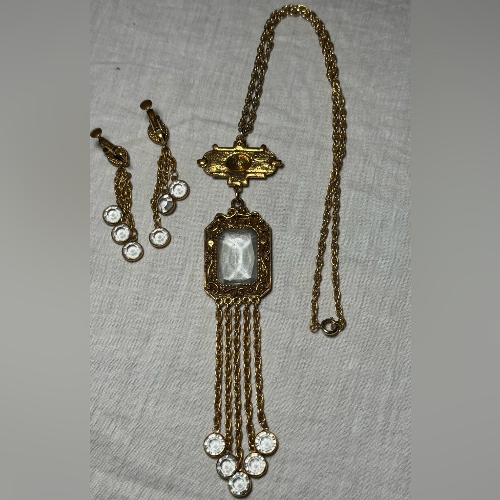 Vintage Goldette Glass Necklace Earrings Victorian Elegance 120$